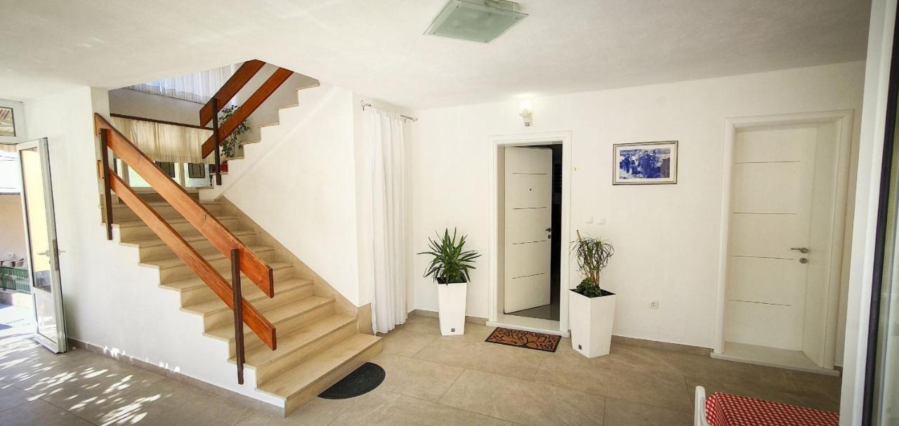 Deluxe Apartment F & M Tučepi Zewnętrze zdjęcie