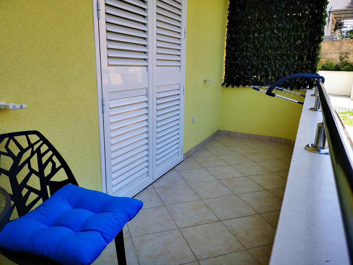 Deluxe Apartment F & M Tučepi Zewnętrze zdjęcie