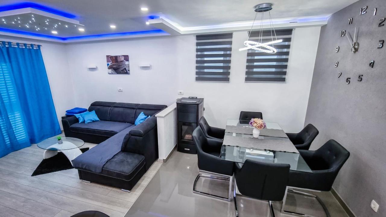 Deluxe Apartment F & M Tučepi Zewnętrze zdjęcie