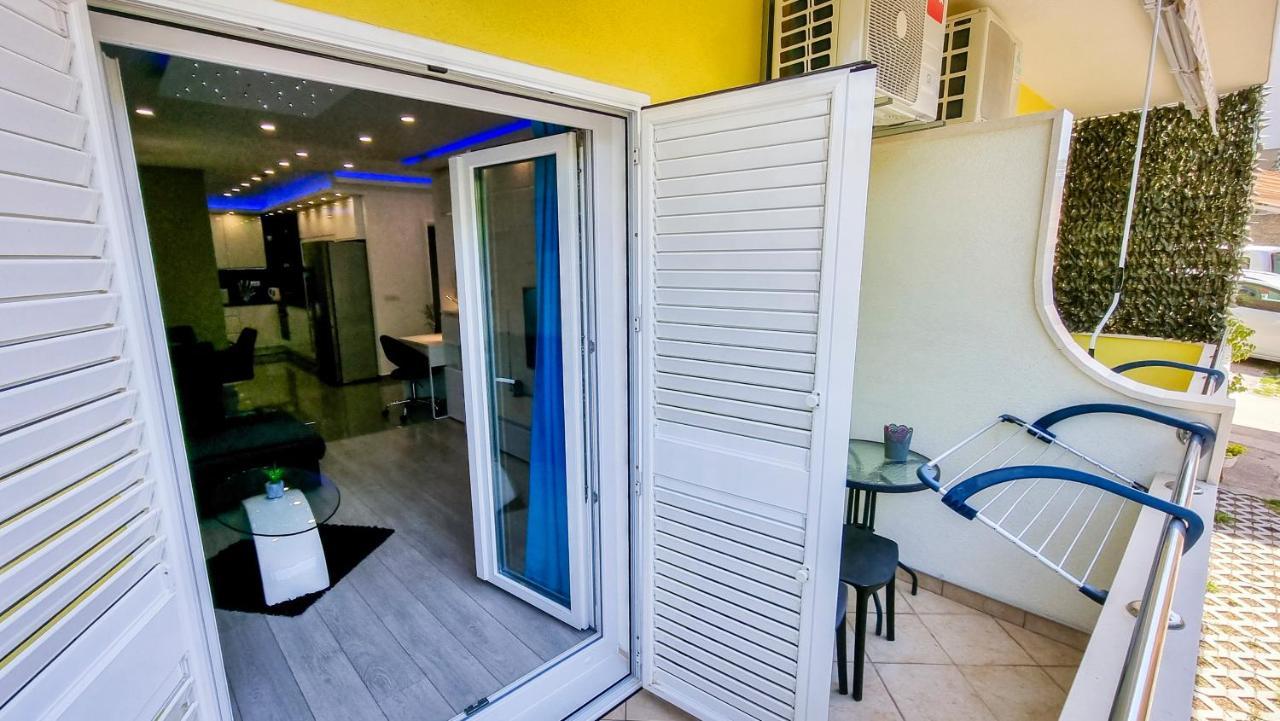 Deluxe Apartment F & M Tučepi Zewnętrze zdjęcie