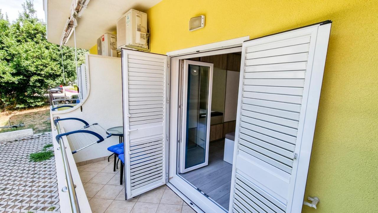 Deluxe Apartment F & M Tučepi Zewnętrze zdjęcie