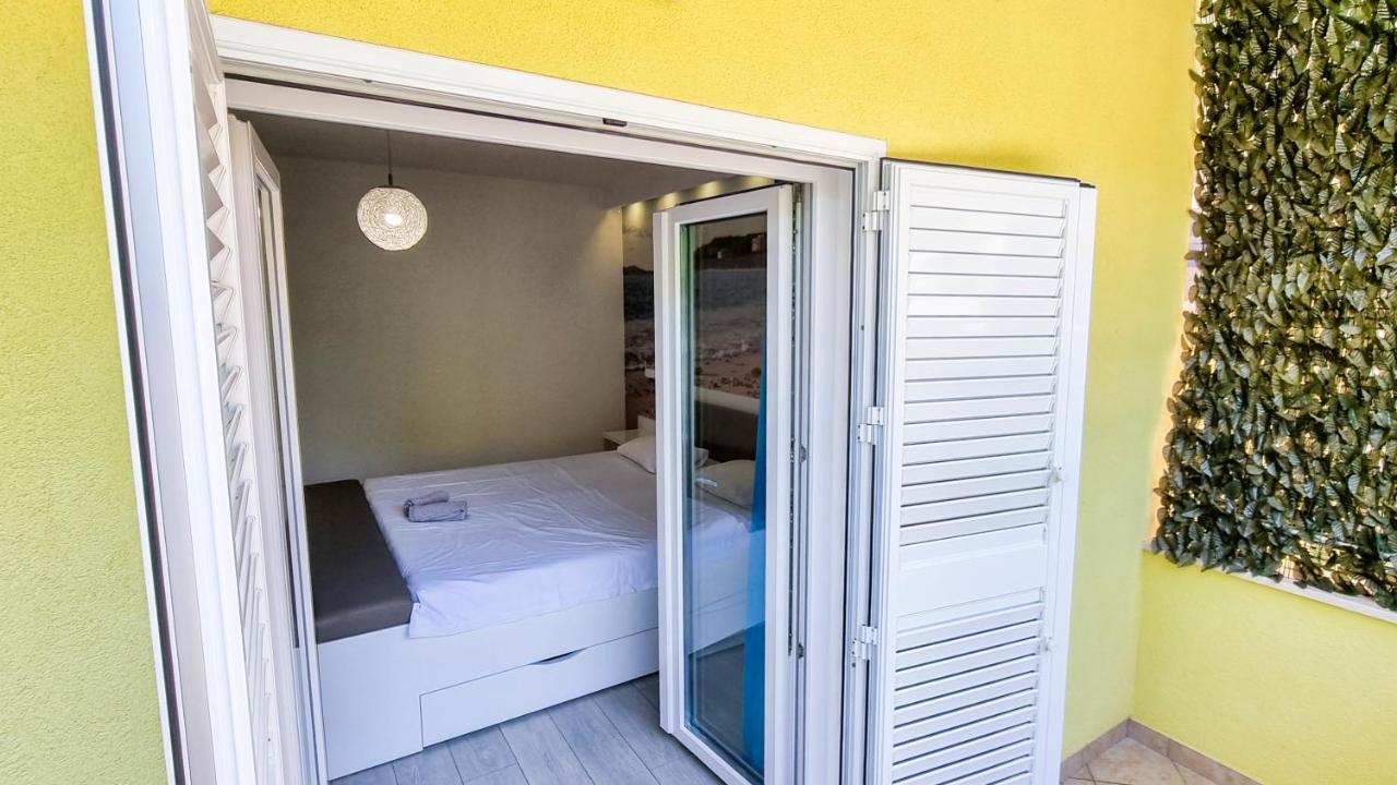 Deluxe Apartment F & M Tučepi Zewnętrze zdjęcie
