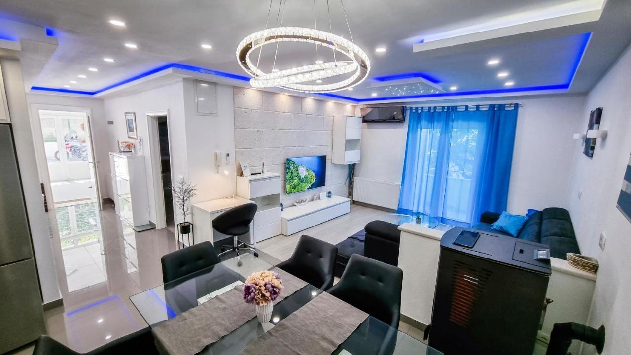 Deluxe Apartment F & M Tučepi Zewnętrze zdjęcie