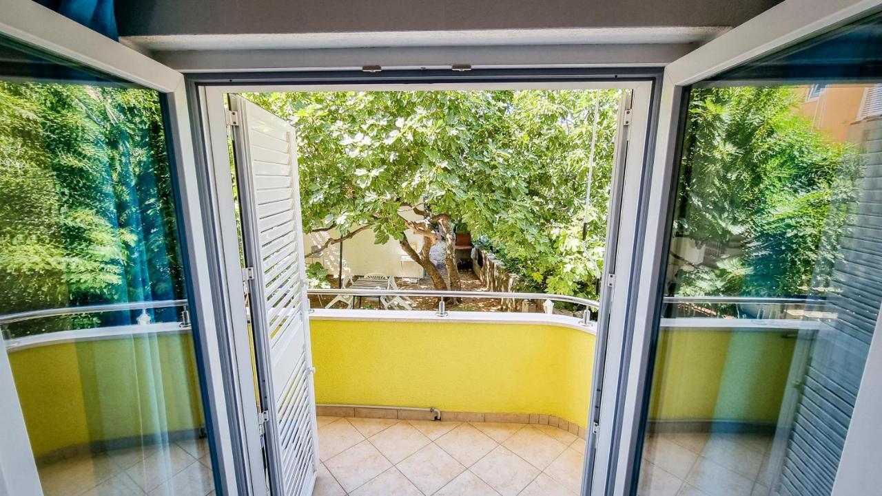 Deluxe Apartment F & M Tučepi Zewnętrze zdjęcie