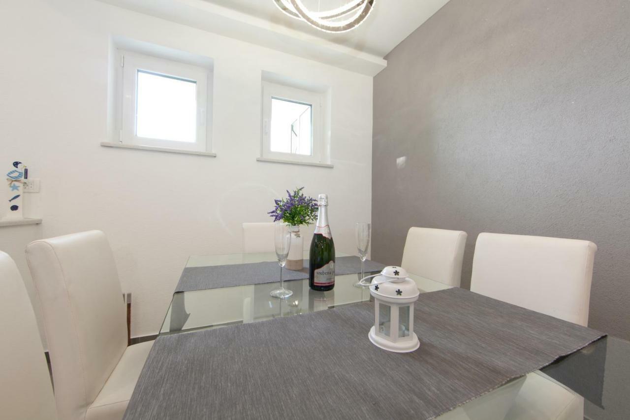 Deluxe Apartment F & M Tučepi Zewnętrze zdjęcie