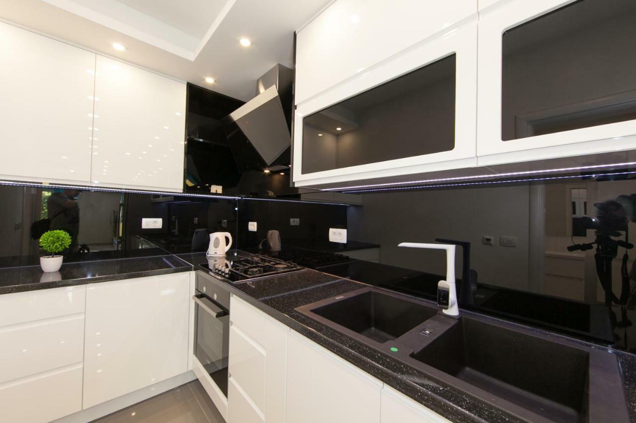 Deluxe Apartment F & M Tučepi Zewnętrze zdjęcie