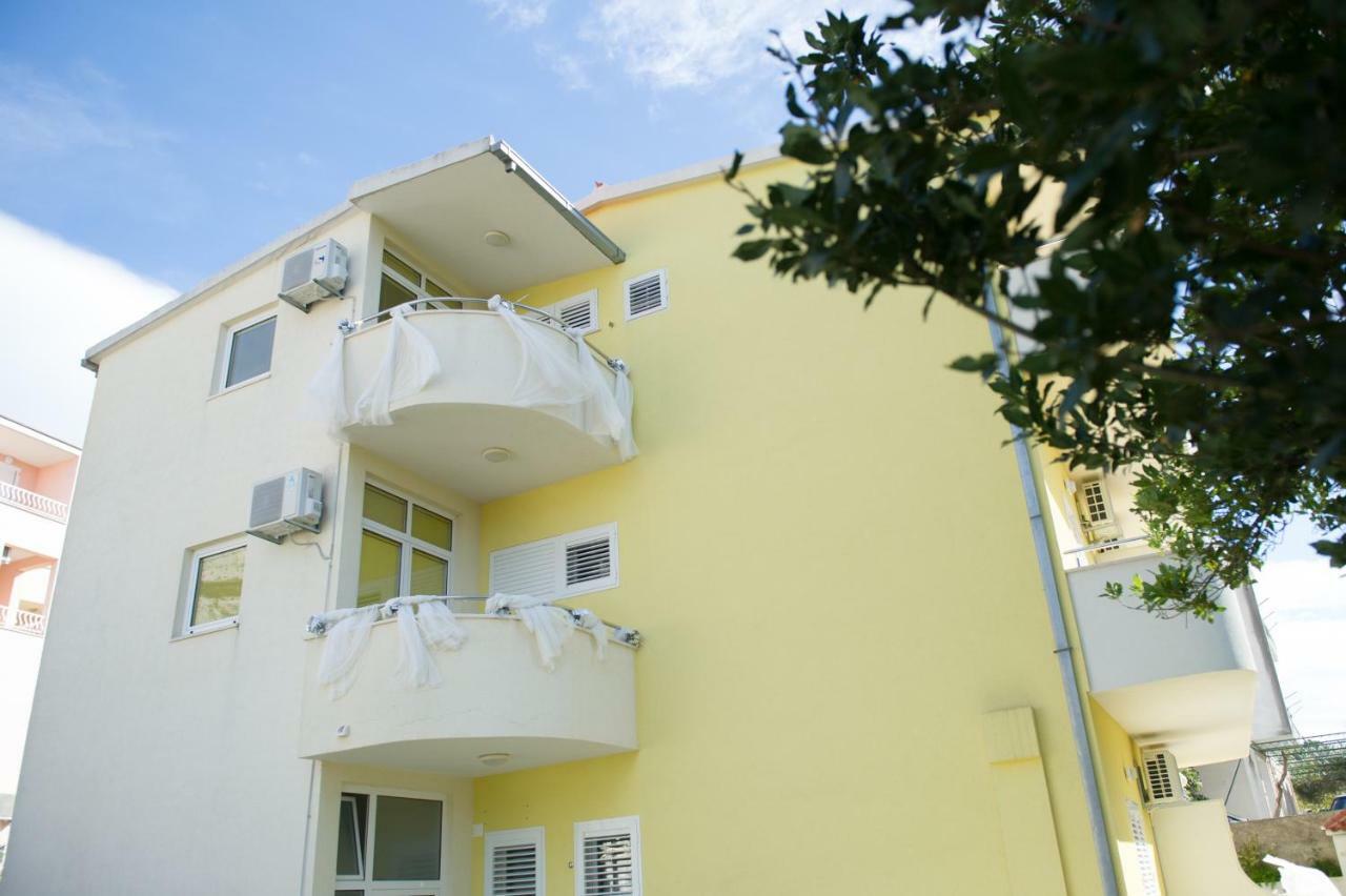 Deluxe Apartment F & M Tučepi Zewnętrze zdjęcie