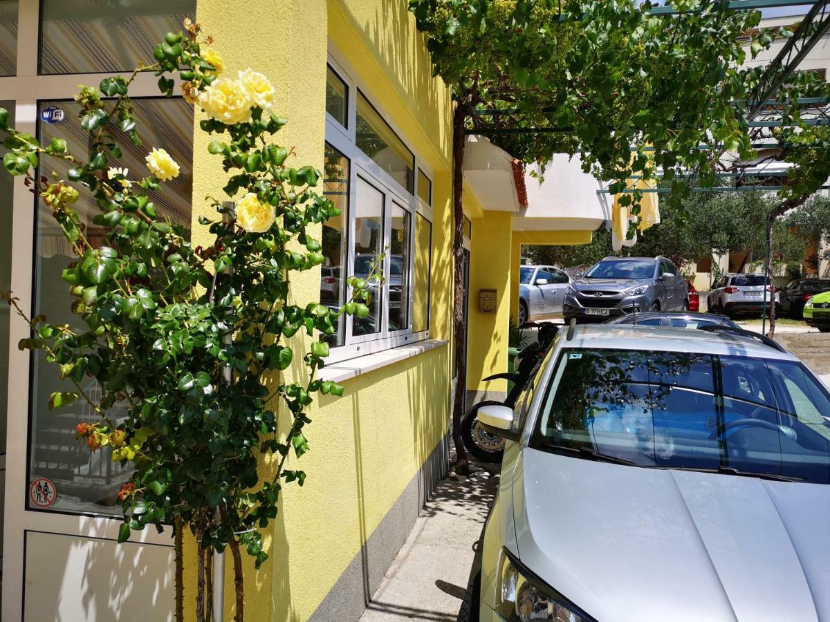 Deluxe Apartment F & M Tučepi Zewnętrze zdjęcie